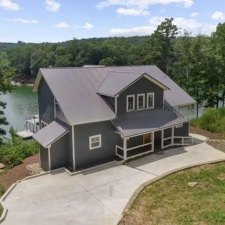 ☀️NEW HOME☀️ - 2 Master Bedrooms, Double Decker Dock, Lillypad, Paddle Boards