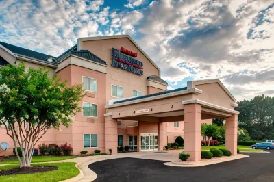 Fairfield Inn & Suites Emporia I-95 Hotels in 