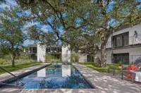 The Ruby Hotel - Swimmingpools