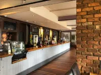 The Raven Hotel - bar
