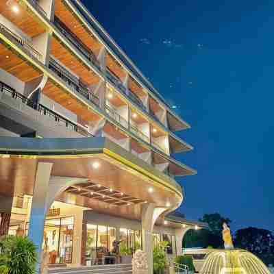 Chunlee Grand Korat Hotel Exterior