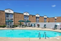 Quality Inn- Chillicothe - Pools