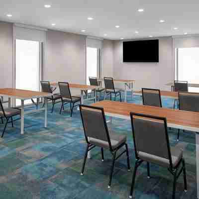 Home2 Suites des Moines at Drake University Others