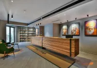 Maison Bucarest Apartments by Olala Homes