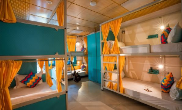 3. 고스탑스 카솔..