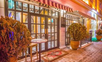 Araf Hotel