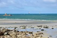 "Le bas de la dune" rental 50m from the beach with Nordic bath, garden