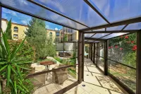 Clos La Boëtie & Spa
