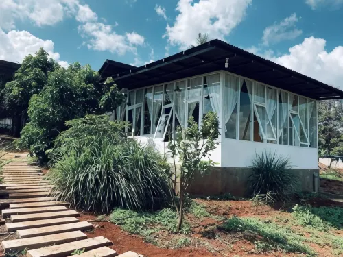 Xom Organic Farm Stay Hotels in Tra Da