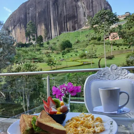 Piedra del Peñol Hotel