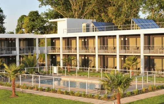 Hotel Eden Park Pau Est, Avec Piscine Hotels in Bizanos