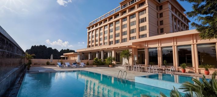 The Everest Hotel Ξενοδοχεία στην πόλη Κατμαντού