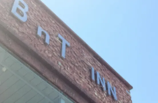 B N T酒店