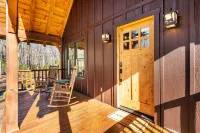 Hot Tub and Fire Pit - Cozy and Inviting Retreat