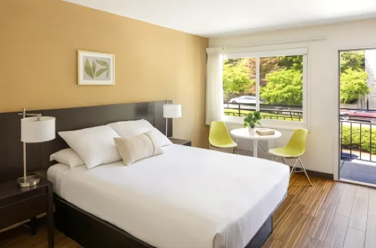 Park Lane Suites & Inn