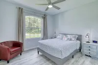Heated SALT Pool - 3bd - Sunny
