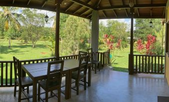 Villa de Lagoon View