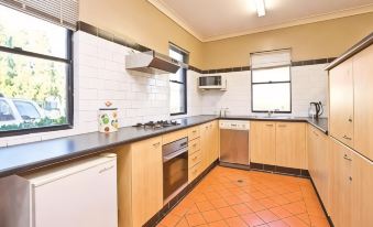 Hanbury Lodge