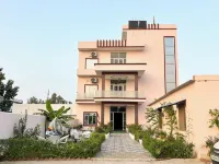 Wanna Stay Ayodhya - 2 stjerner