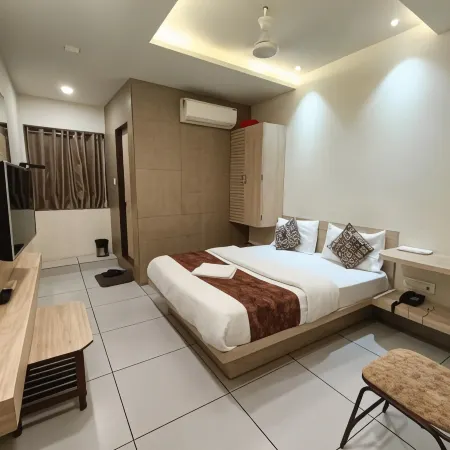 Hotel Kinara Отели рядом с достопримечательностью «Мечеть Sidi Bashir»
