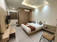 Hotel Kinara โรงแรมใกล้มัสยิดสิฑีพาเศียร