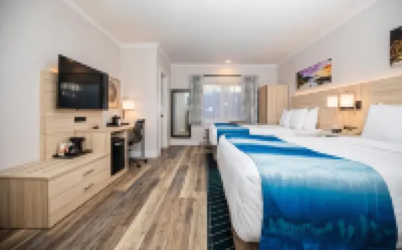 コンフォート イン カーメル バイ ザ シー カーメル・ビーチ周辺のホテル