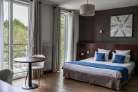 Domaine De Cicé-Blossac Hotels in 