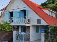 La Maison Bleue with private pool at Carbet in Martinique 住宿飯店