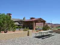 The Noor Hotel Hotels in Torrey