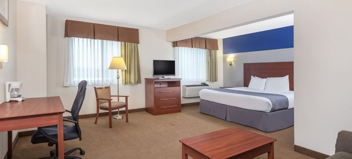 Baymont by Wyndham Dubuque Hotels in Dubuque County