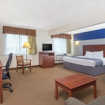 Baymont by Wyndham Dubuque