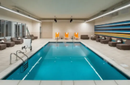 Aloft North Kansas City Hotels in Clay County