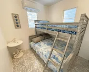 Beach House with Pool in Playa Santa - Casa Perla Hotels in Montalva