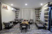 Butterfly Butik Hotel - Parking