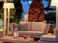 Mr and MRS White Paros Hotels in Naoussa