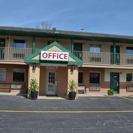 Studio 6 Suites Hurricane, WV