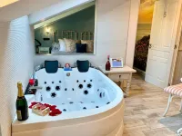Akla Suites Con Jacuzzi Santillana Các khách sạn ở Santillana del Mar
