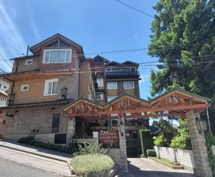 Ruca Cheli Village Ski Hotel