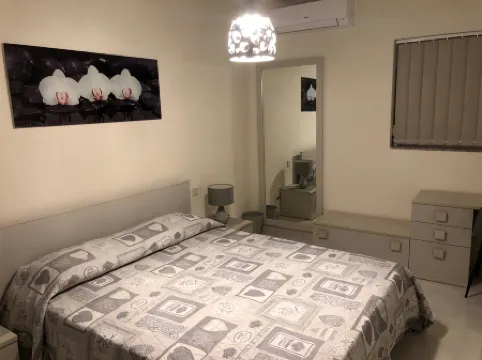 Sea View 2 Bed Apartment Close to Beach Hpi7738