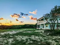 Sephora House 4 Bedroom Home Hotels in 