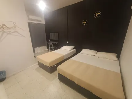 Ria Seaview Hotel Port Dickson Отели в г. Порт-Диксон