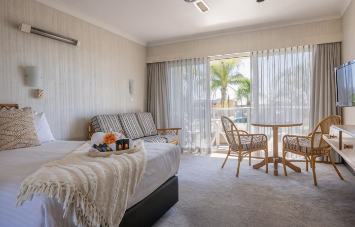 South Pacific Palms Motor Inn