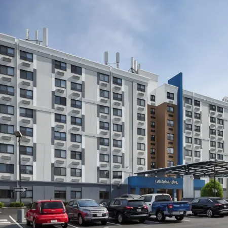 Hampton Inn by Hilton Newark Airport