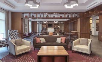 DoubleTree by Hilton Hotel Raleigh - Cary