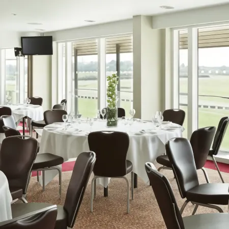 Lingfield Park Marriott Hotel & Country Club Отели в г. Тандридж Дистрикт