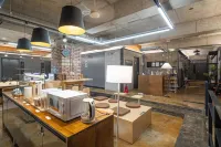 ทราเวล ไลท์ โฮสเทล