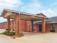 Days Inn by Wyndham Alva Hotels in Alva