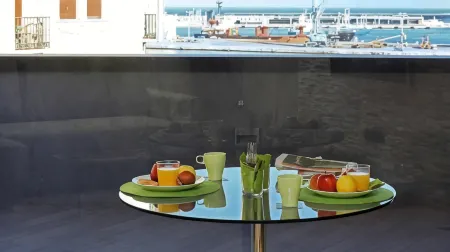 Apartamentos Suites Oficentro Deluxe Отели рядом с достопримечательностью «Хибральфаро»