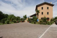 Country House Country Club