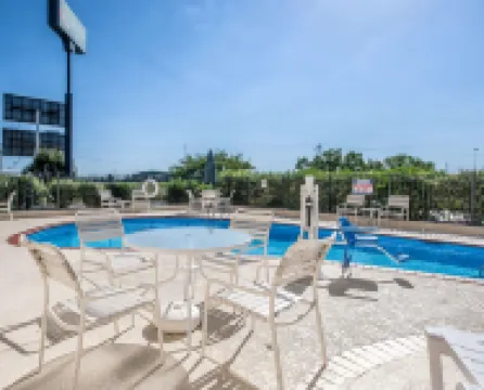 Quality Inn Murfreesboro-University Area